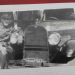 Meu avô com seu Ford motor 3,8-litros com volante do lado “errado” (fonte álbum de família Nora)