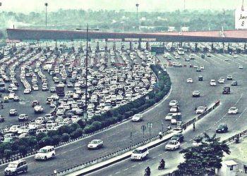 No pedágio Nova Delhi-Gurgaon há aumento de faixas, mas não sete para um (googlr.com)