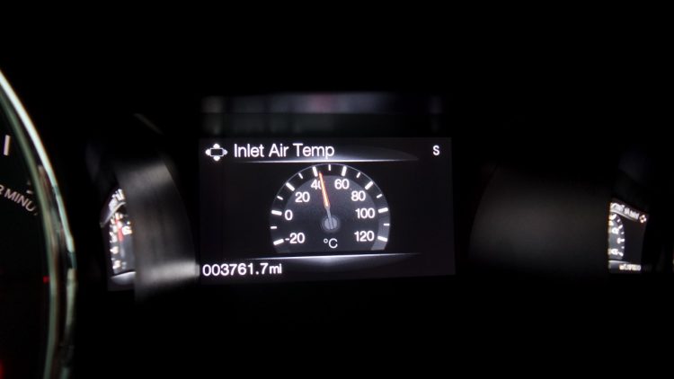 Temperatura do ar de admissão do motor