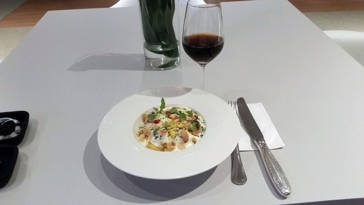 Um prato de massas, um dos acepipes mais apreciados da cozinha da Sala VIP (Foto Alexander Gromow) 