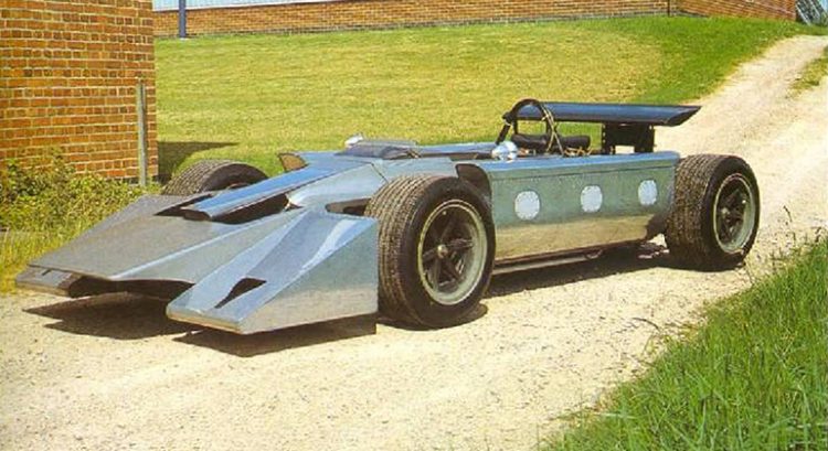 A Cosworth chegou a construir um F1 com tração integral (COsworth)