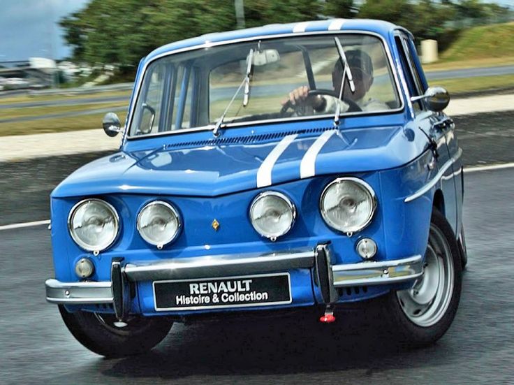 Renault R8 (pinterest)
