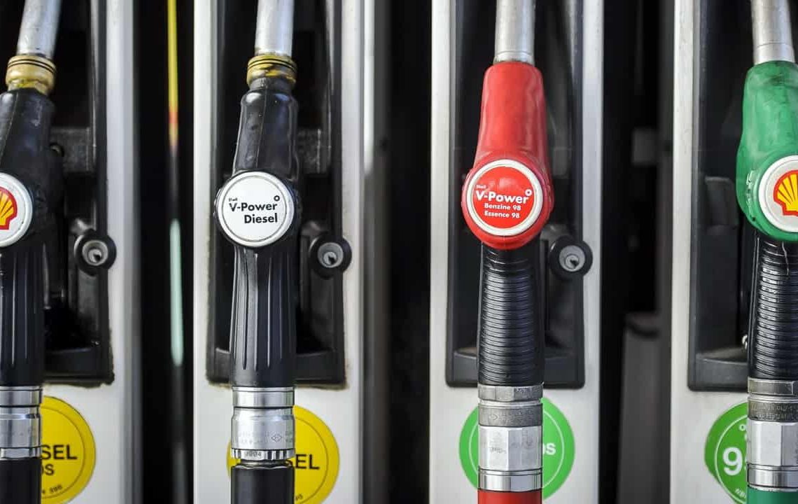 EU Probes Price Fixing For Oil
...Diesel fuel pump nozzles, left, and unleaded pumps branded with the Shell logo sit at a gas station operated by Royal Dutch Shell Plc, in Brussels, Belgium, on Tuesday, June 4, 2013.Royal Dutch Shell Plc, BP Plc, Statoil ASA and Platts, the oil-price data collector owned by McGraw Hill Financial Inc., said theyÕre being investigated after the European Commission conducted raids in three countries to ferret out evidence of collusion. Photographer: Jock Fistick/Bloomberg