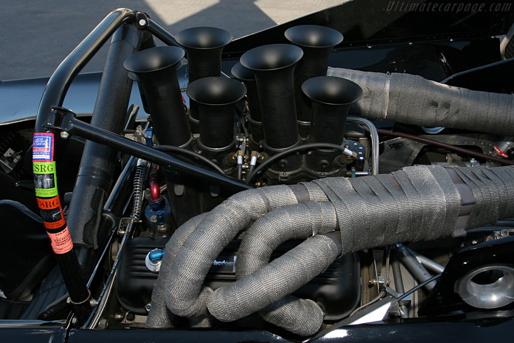 Motor V-8