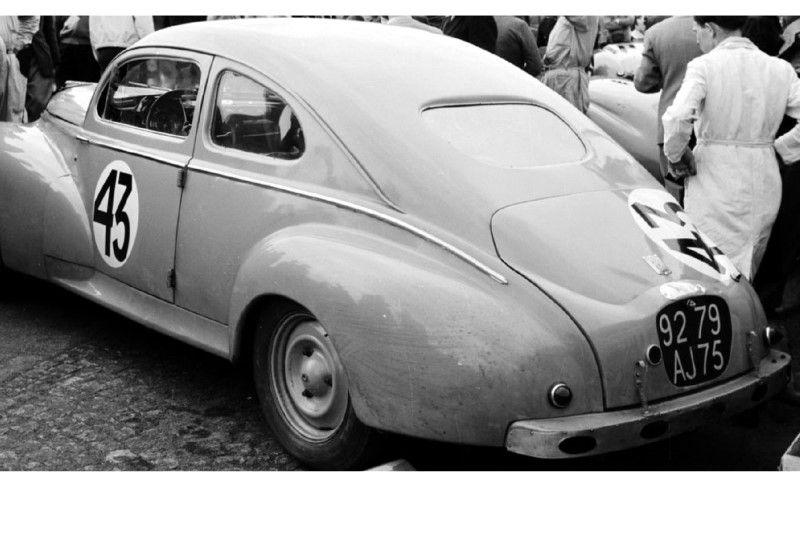 O Peugeot de Constantin usado em 1952 (Pinterest)