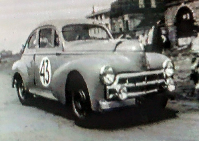 O Peugeot de Constantin usado em 1952 (Pinterest)