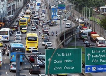 Congestionamento no Rio de Janeiro (Foto: diariodotransporte.com.br)
