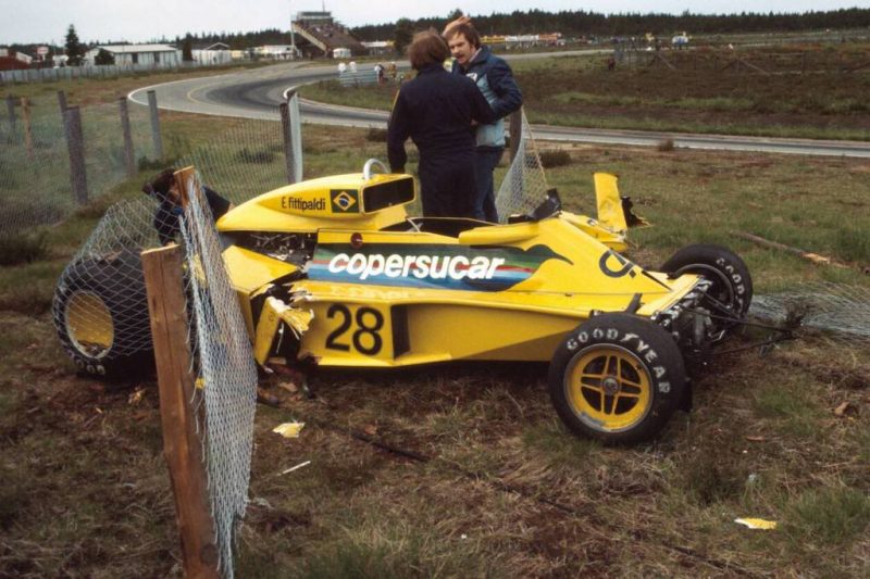 O F5 acidentado no GP da Suécia (Foto: FB-Copersucar Fittipaldi F1)