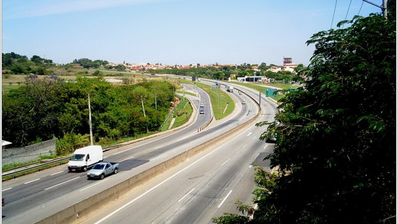 Rodovia Celso Charuri, impecável, não faz sentido 60 km/h (Foto:  mapio.net/Adilson Moreira)