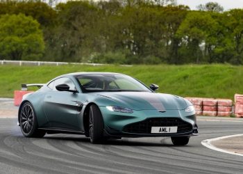 Fotos: Divulgação Aston Martin