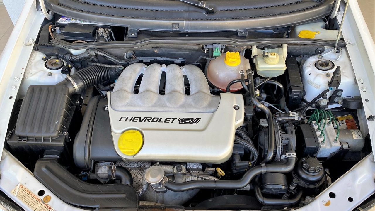 Chevrolet Corsa GSi estendeu revolução aos esportivos, mas era