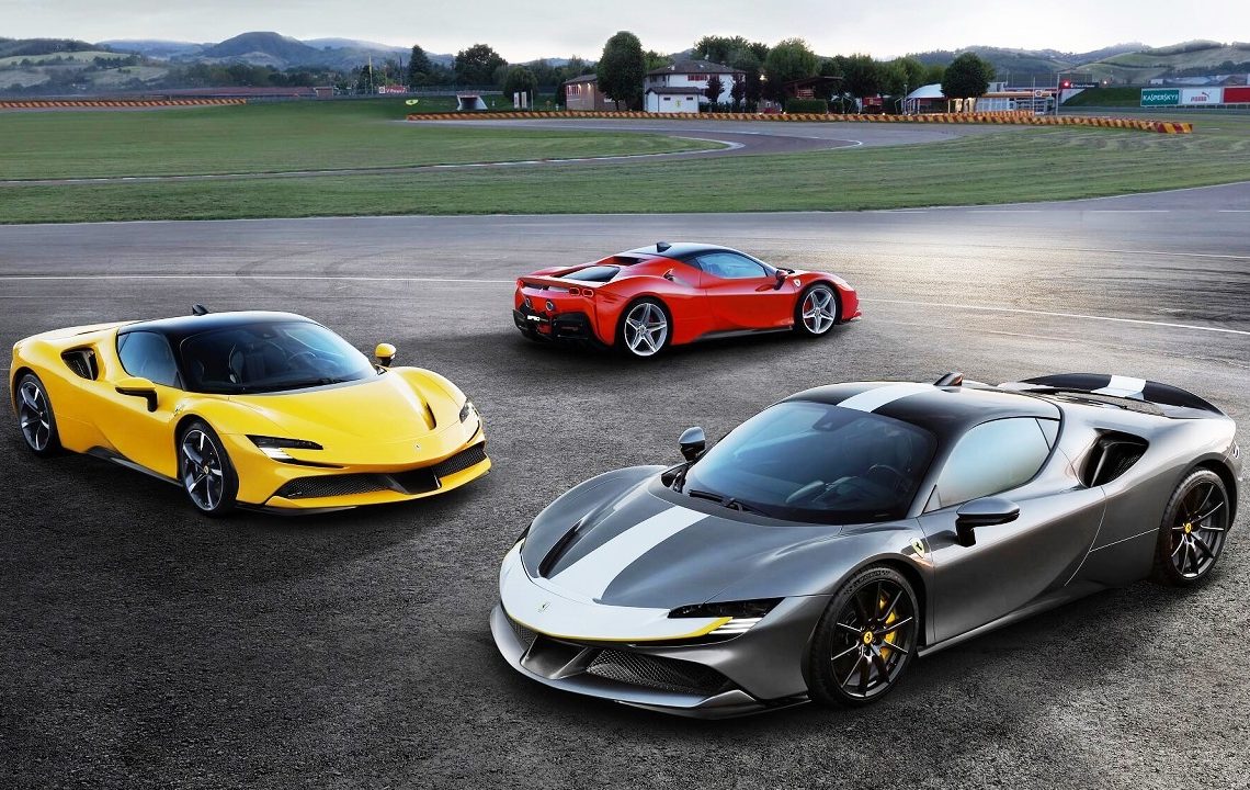 Fotos: Divulgação Ferrari S.p.A. e Automobili Lamborghini S.p.A.