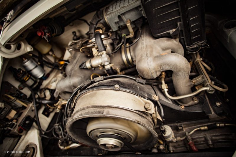 O motor boxer do Carrera RS de aspiração natural usado no 953 (fonte: petrolicious)