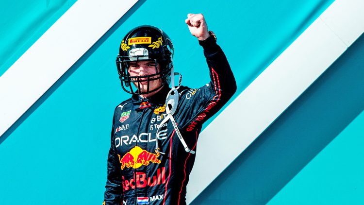 Verstappen venceu a terceira do ano e agora está 19 pontos atrás de Leclerc, que soma 104 (Foto: Red Bull)