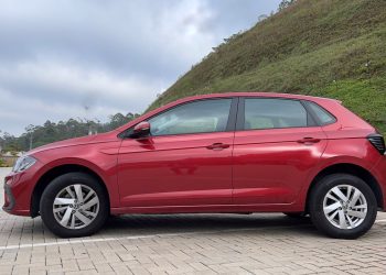 VW Polo, rumo ao mais vendido do ano na classificação geral (Foto: AE/Márcio Salvo)