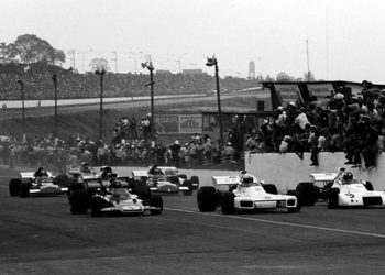 Largada do GP do Brasil de 1972, com Emerson na Pole - Foto: Autoesporte