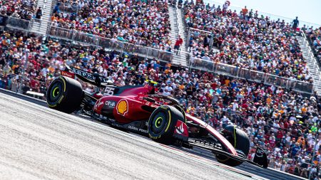 Terceiro lugar de Sainz aumenta sua vantagem sobre Leclerc no campeonato (Ferrari)