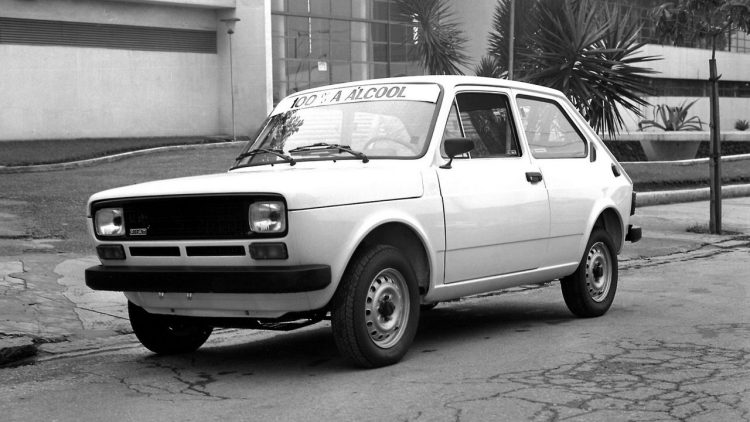 Primeiro Fiat 147 a álcool (Foto: divulgação Stellantis/Fiat)