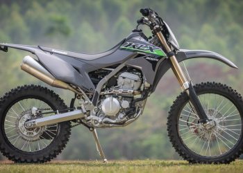 Kawasaki KLX 300R (Foto: divulgação Kawasaki)