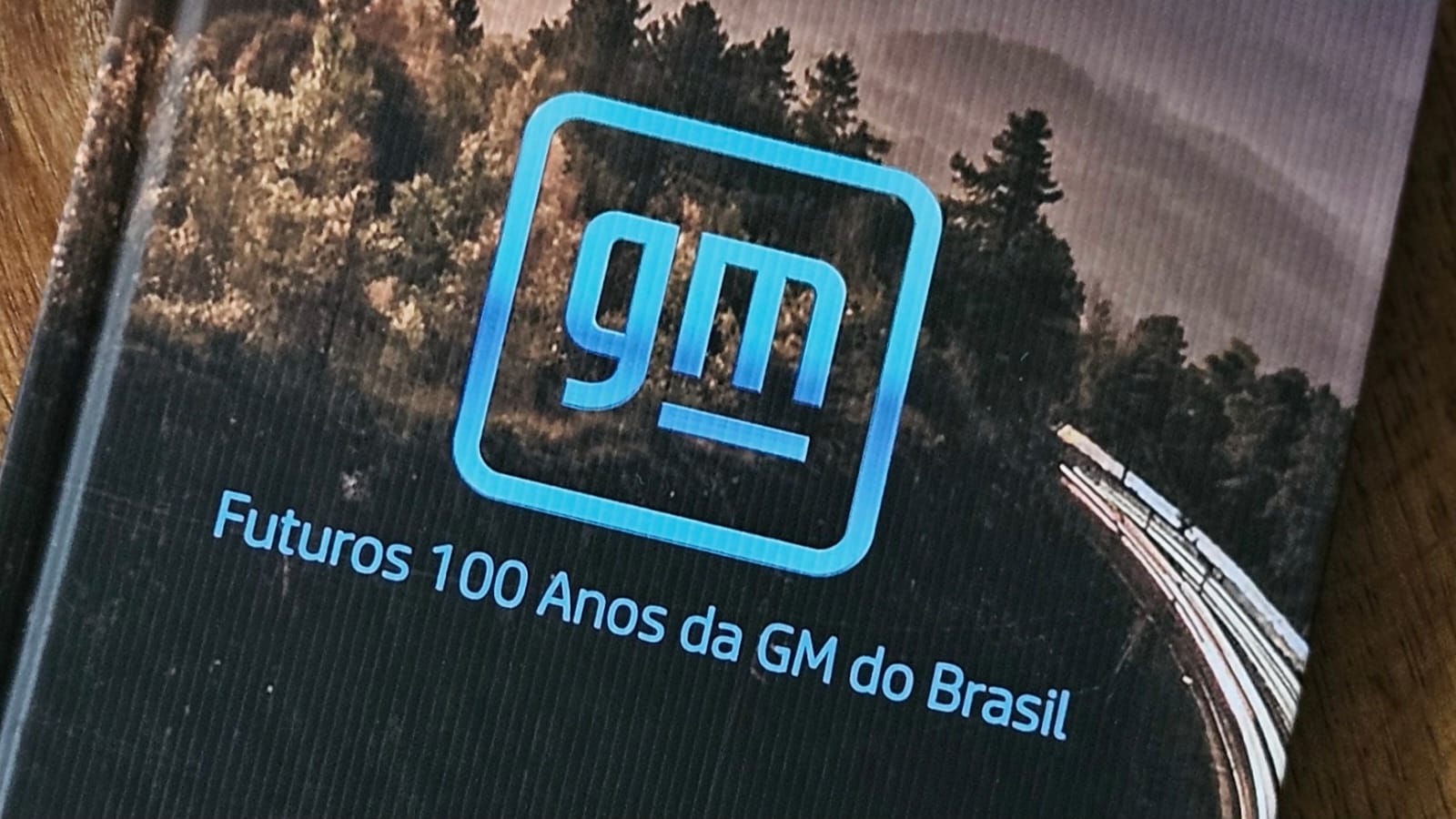 GENERAL MOTORS DO BRASIL, 100 ANOS