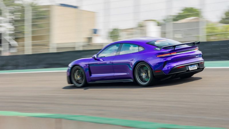 PORSCHE TAYCAN, NOVO RECORDE EM INTERLAGOS