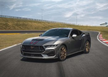 Ford Mustang GT Performance Manual - Foto: Ford/divulgação