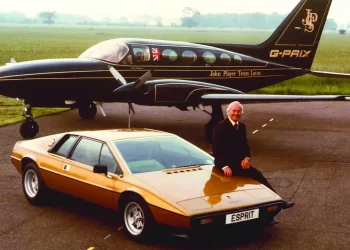 Colin Chapman, um dos ícones da indústria automobilística (Fotos: divulgação Lotus)