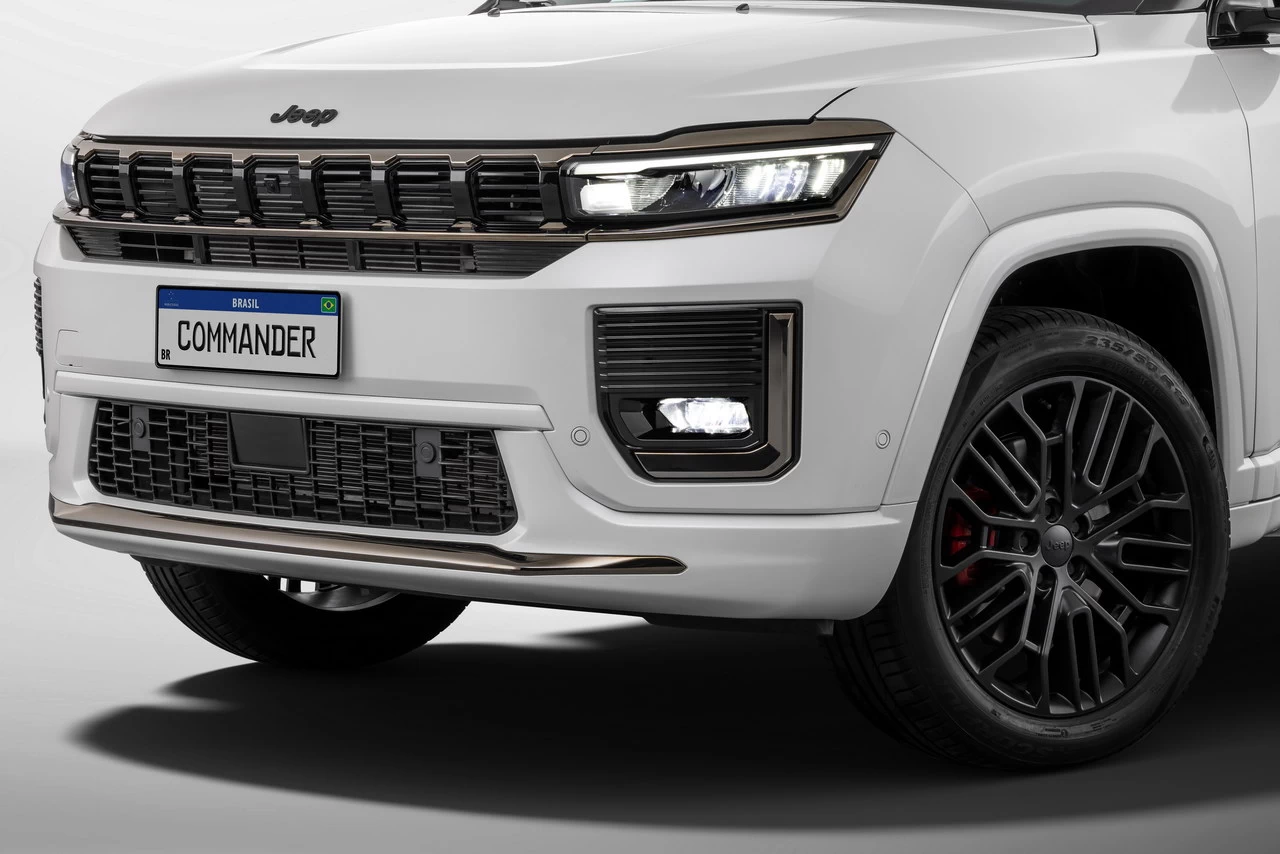 Jeep Commander Blackhawk