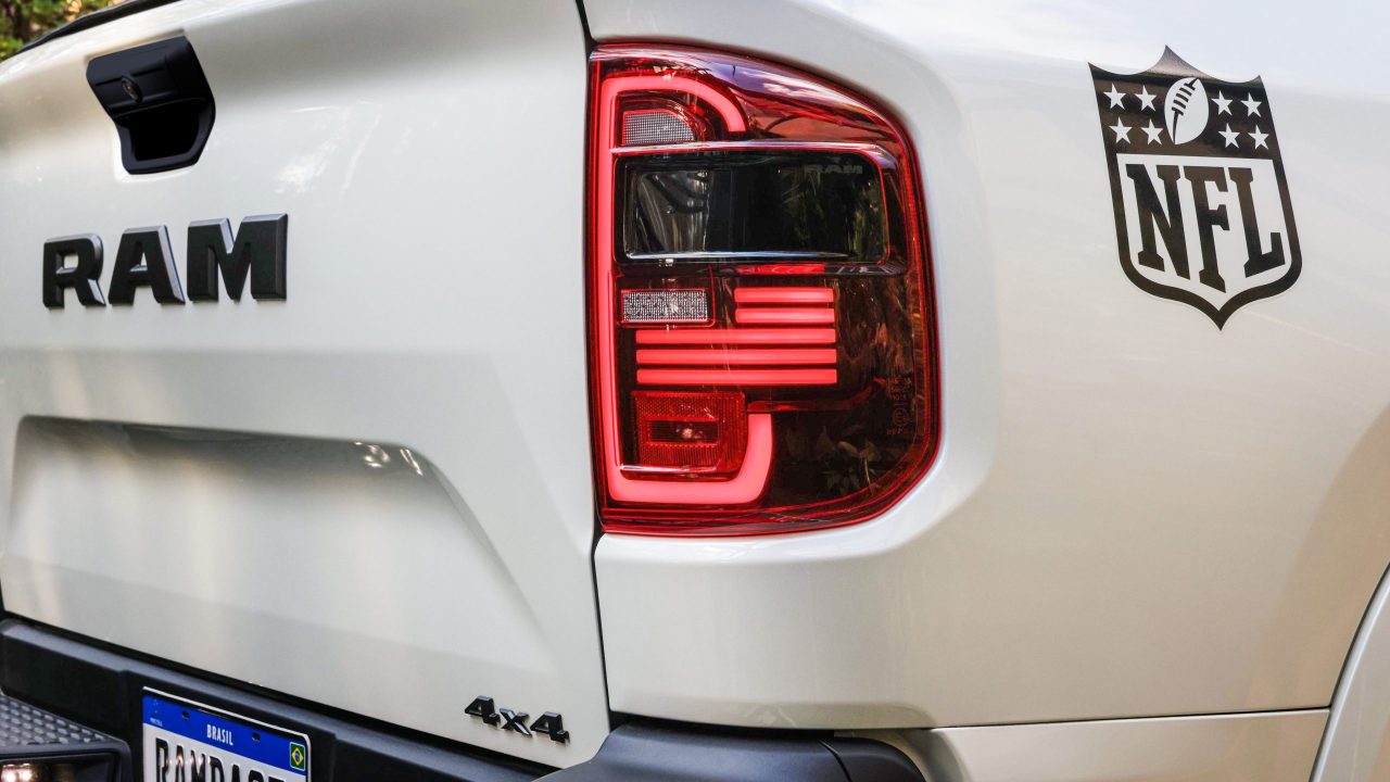 RAMPAGE R/T NFL EDITION – Autoentusiastas