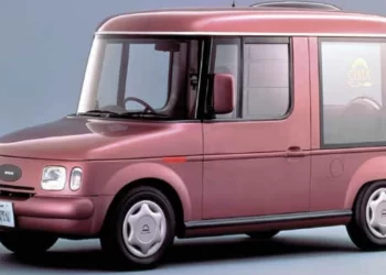 Nissan Chapeau Concept 1989 (Imagens: impressões da revista Cultura do Automóvel nº 76)