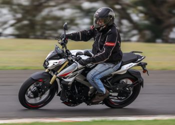 A nova Bajaj Dominar NS 400Z tem apelo mais esportivo do que a Dominar 400 (Foto: divulgação Bajaj)