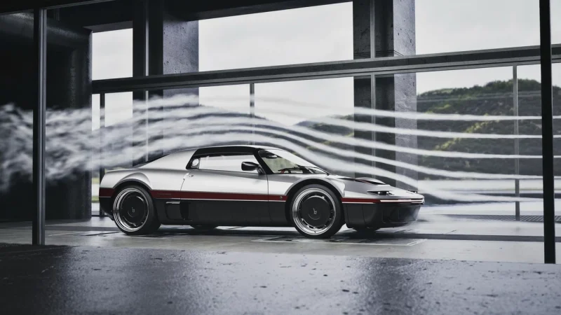 RUNABOUT, A LANCHA PARA ESTRADAS DA BERTONE