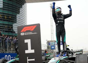 Kimi Antonelli expressa a alegria da sua primeira vitória na F-1 (Foto: Meredes)