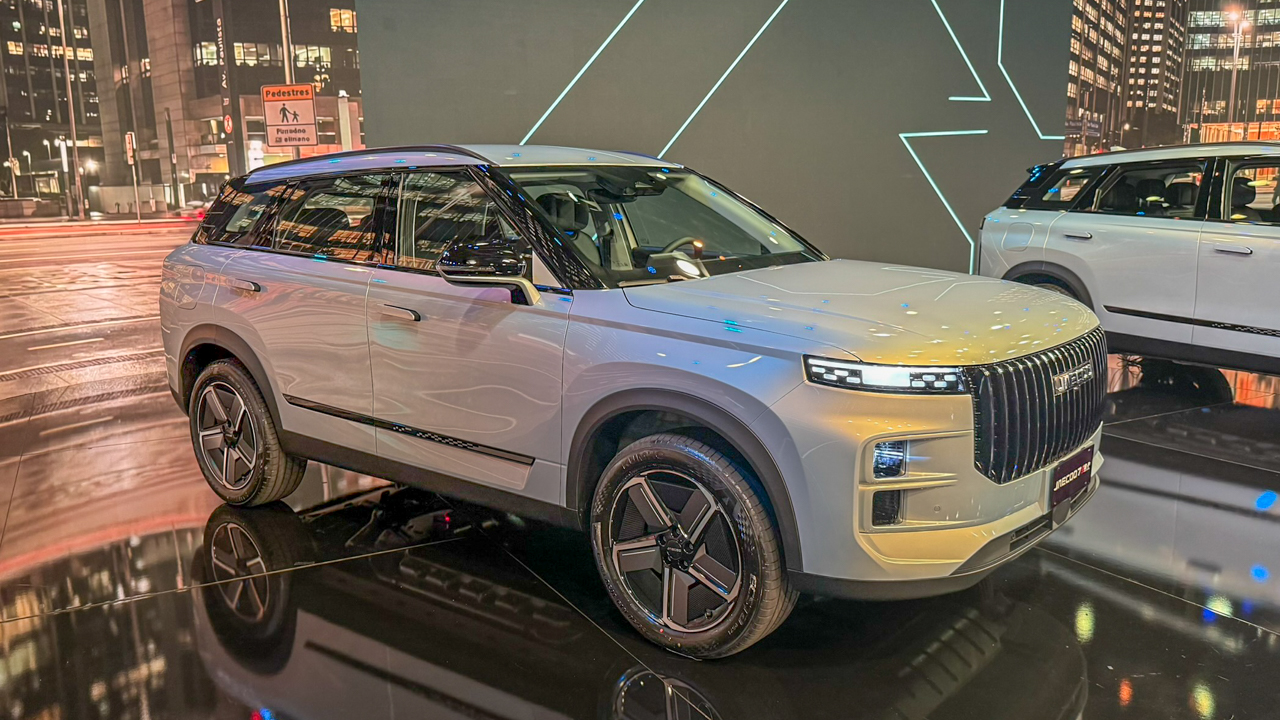 JAECOO 7 ELITE CHEGA POR R$ 179.990 E SE TORNA UM DOS PHEV MAIS ACESSÍVEIS DO BRASIL