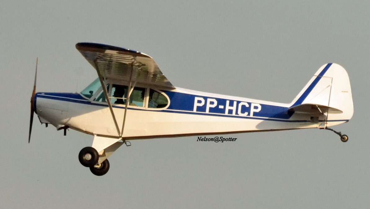 O YOLANDO, O PAULISTINHA, A KOMBI E A CB400