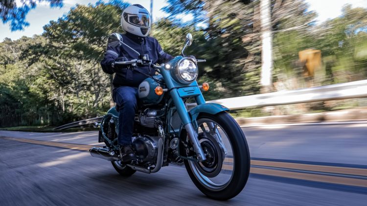 A nova Royal Enfield Classic 650 Teal Green em ação nas serras fluminenses (Fotos: divulgação Royal Enfield)