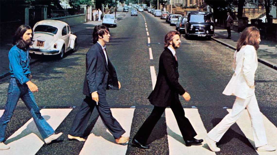 A INCRÍVEL HISTÓRIA REAL DO VW FUSCA DE ABBEY ROAD QUE NINGUÉM CONTA