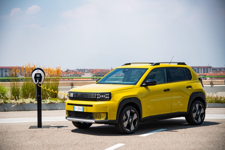 Foto: Divulgação Fiat. Ilustração Fiat Grande Panda EV