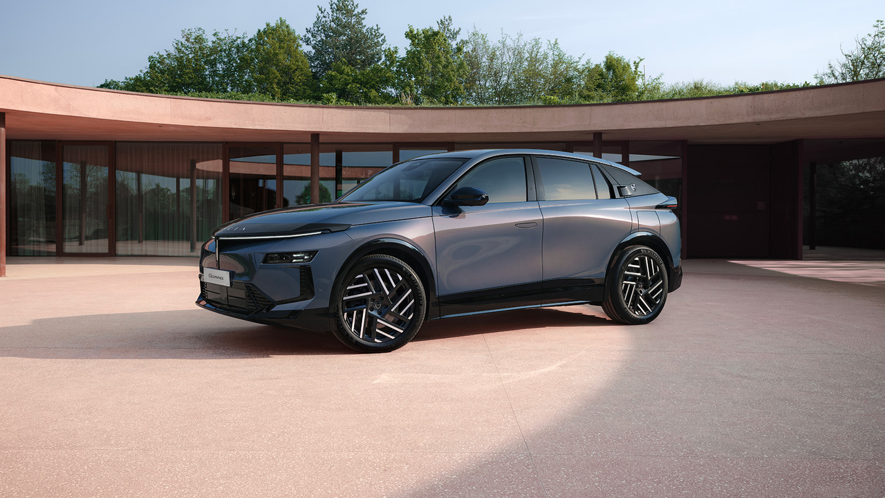 LANCIA DIVULGA AS PRIMEIRAS IMAGENS DO GAMMA