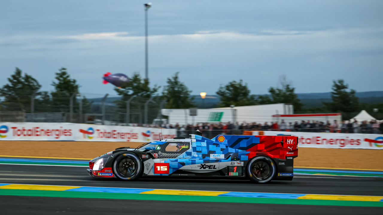 BMW HERDA POLE NA 24 HORAS DE LE MANS APÓS PUNIÇÃO AO CADILLAC