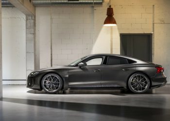 Static photo,
Colour: Arabica grey metallic, customized paint finish, Audi exclusive