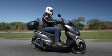 O scooter mais popular do início dos anos 2000 está de volta, renovado (Fotos: divulgação Haojue)