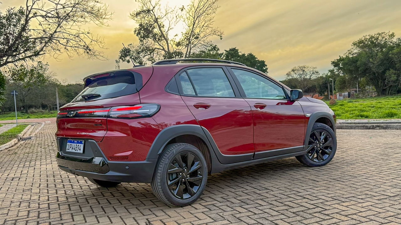 CHEVROLET SONIC RS: UMA SEMANA PARA CONHECER O QUE NÃO APARECE