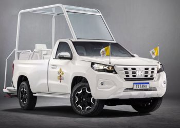 Papamóvel a partir de uma Fiat Titano (Foto: divulgação Fiat)